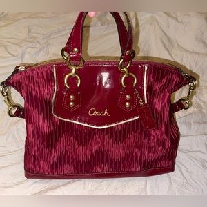 Maroon/Red Coach purse. Like new.
